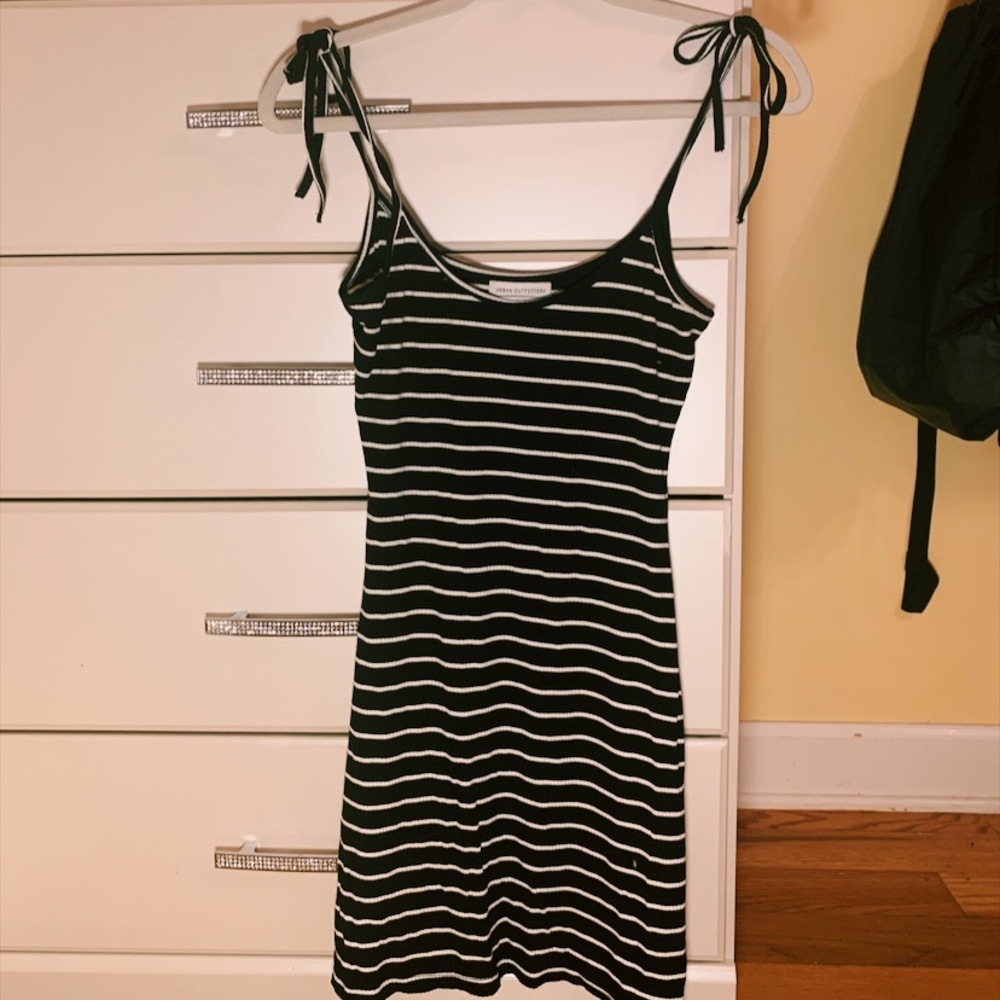 Ubran Outfitter mini Black-and-white striped dress